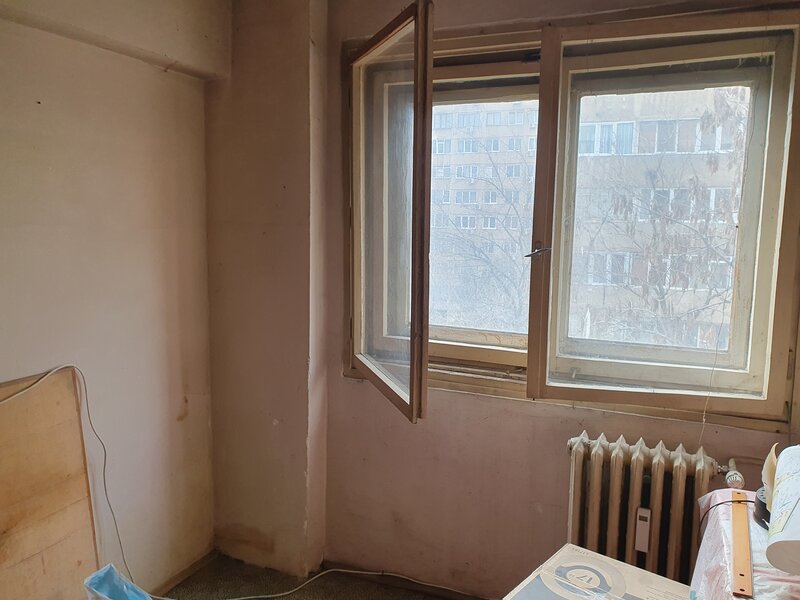 Drumul Taberei, Valea Ialomitei, vanzare 3 camere dec., 4/10, bl. '78.